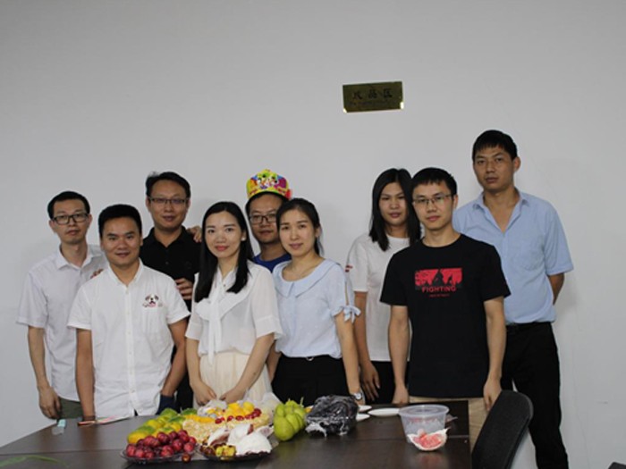 【高能計算機】您的每一個生日 我都不想缺席 【高能計算機】您的每一個生日 我都不想缺席